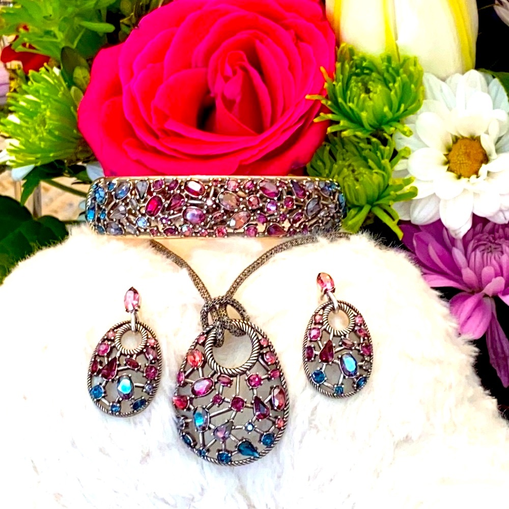 Brighton “ONE LOVE “ Rare Colorful Swarovski Crystal Necklace Bracelet Earrings
